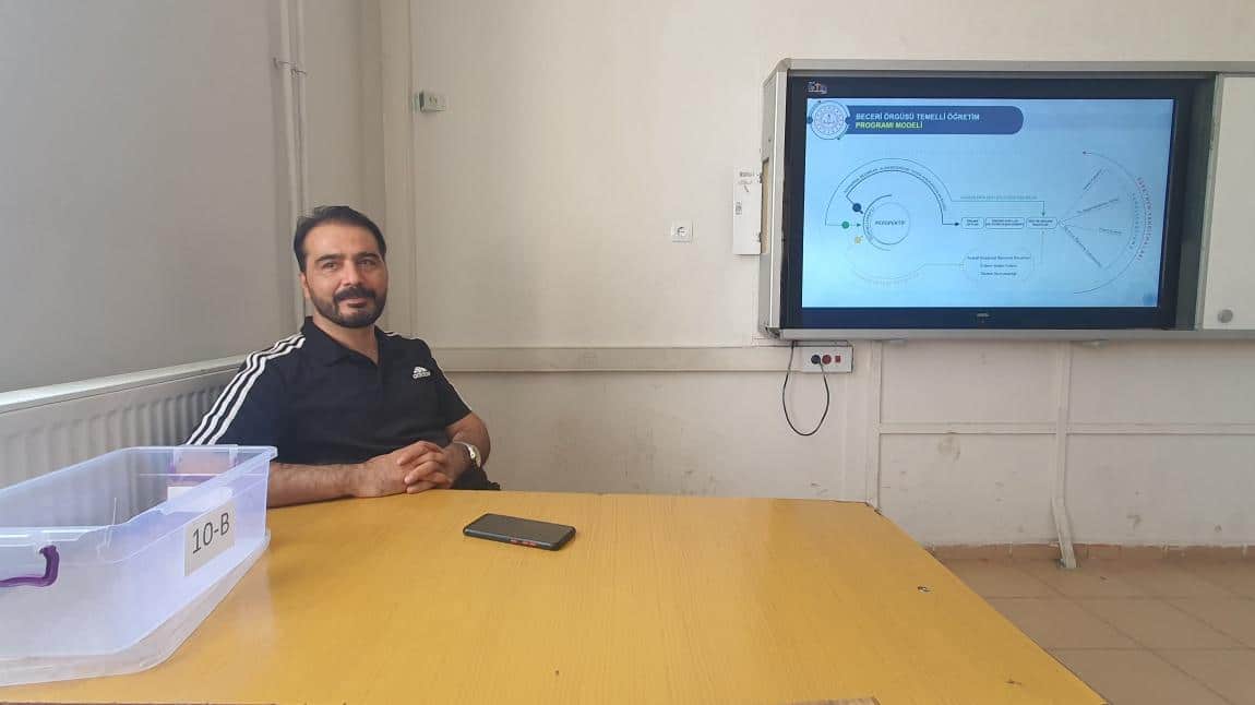 TÜRKİYE YÜZYILI MAARİF MODELİ DEĞERLENDİRMESİ 